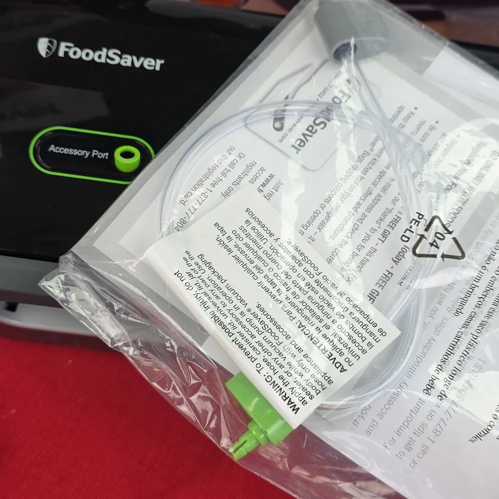 FoodSaver Heat Sealing Food Storage Starter Kit Plus Extra Box Of Bags